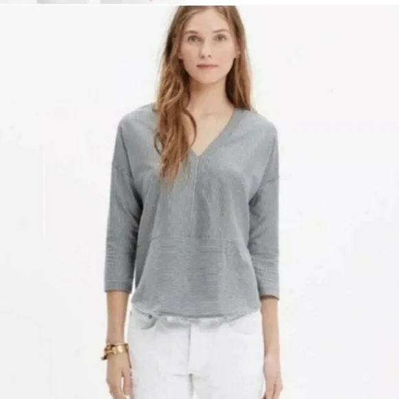 ❤️Madewell Blue & White Striped Luster Vneckline Top Shirt Size XSmall - Picture 1 of 8